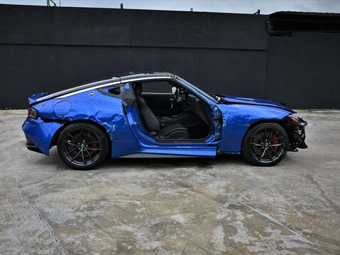 Used 2023 Nissan Z w/ Floor Mat Package (L93) image 5