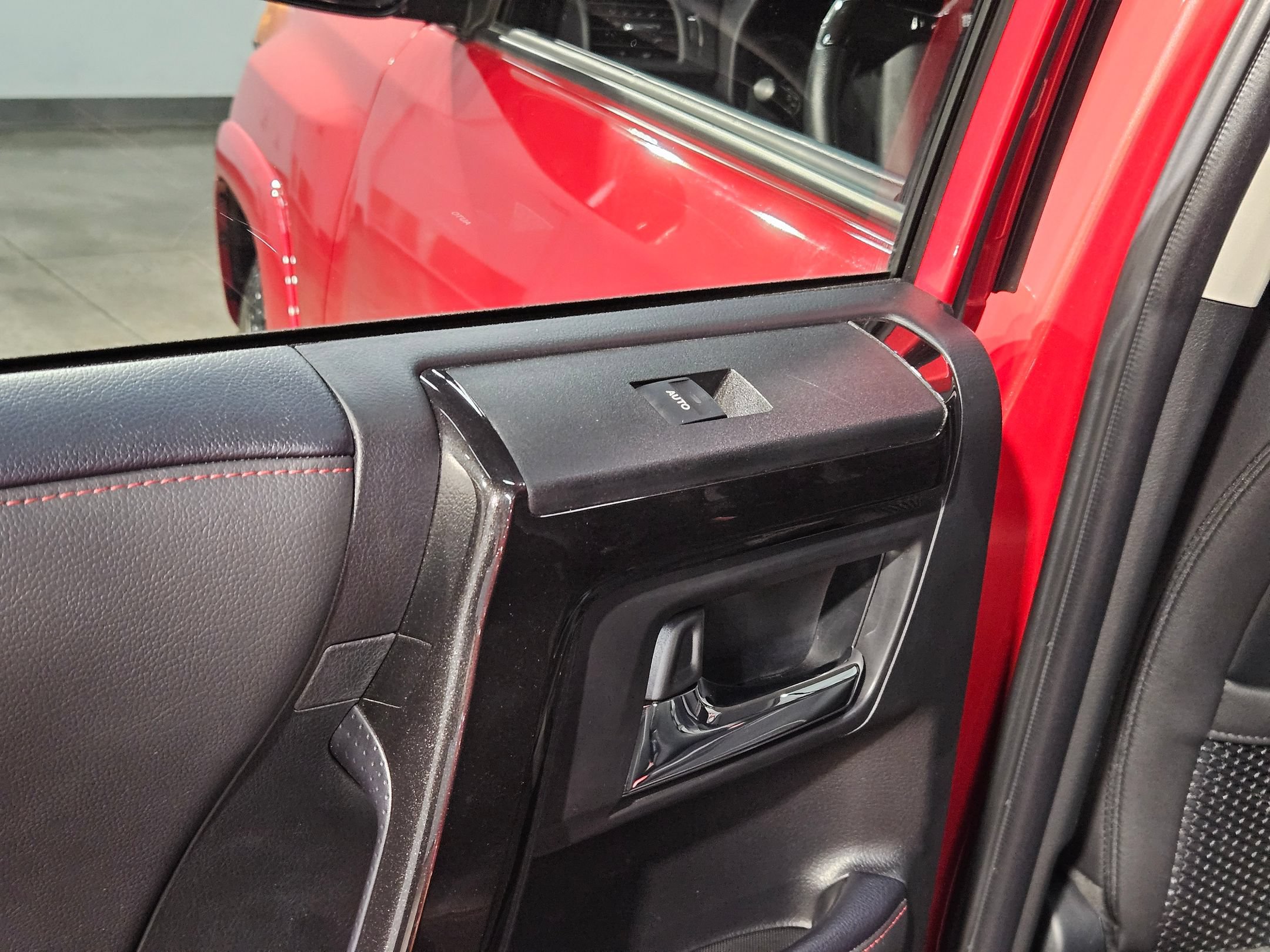 Certified 2023 Toyota 4Runner TRD Off-Road Premium w/ Moonroof Package AWD/4WD image 37