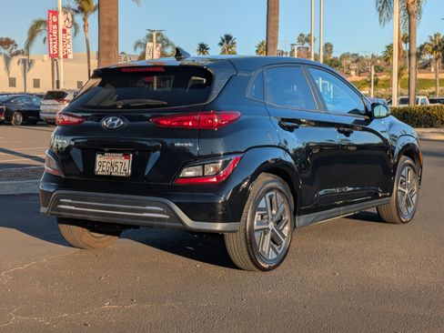 Used 2023 Hyundai Kona SE w/ Cargo Package image 8