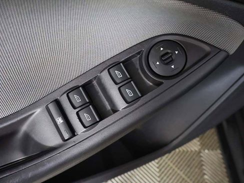 Used 2014 Ford Focus SE image 28