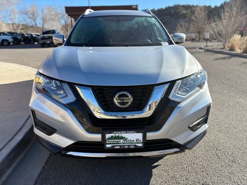 Used 2018 Nissan Rogue SV image 11