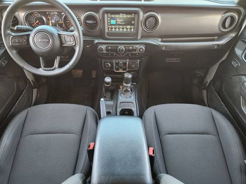 Used 2022 Jeep Gladiator Overland AWD/4WD image 26