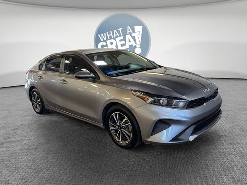 Certified 2024 Kia Forte LXS w/ LXS Technology Package FWD image 1