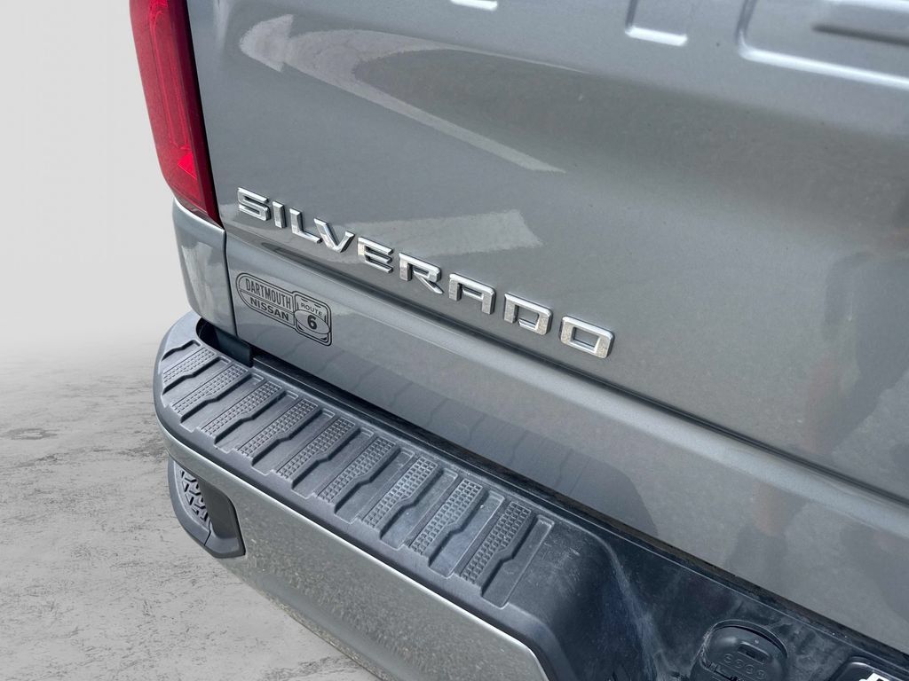 Used 2024 Chevrolet Silverado 1500 RST w/ Max Trailering Package AWD/4WD image 5