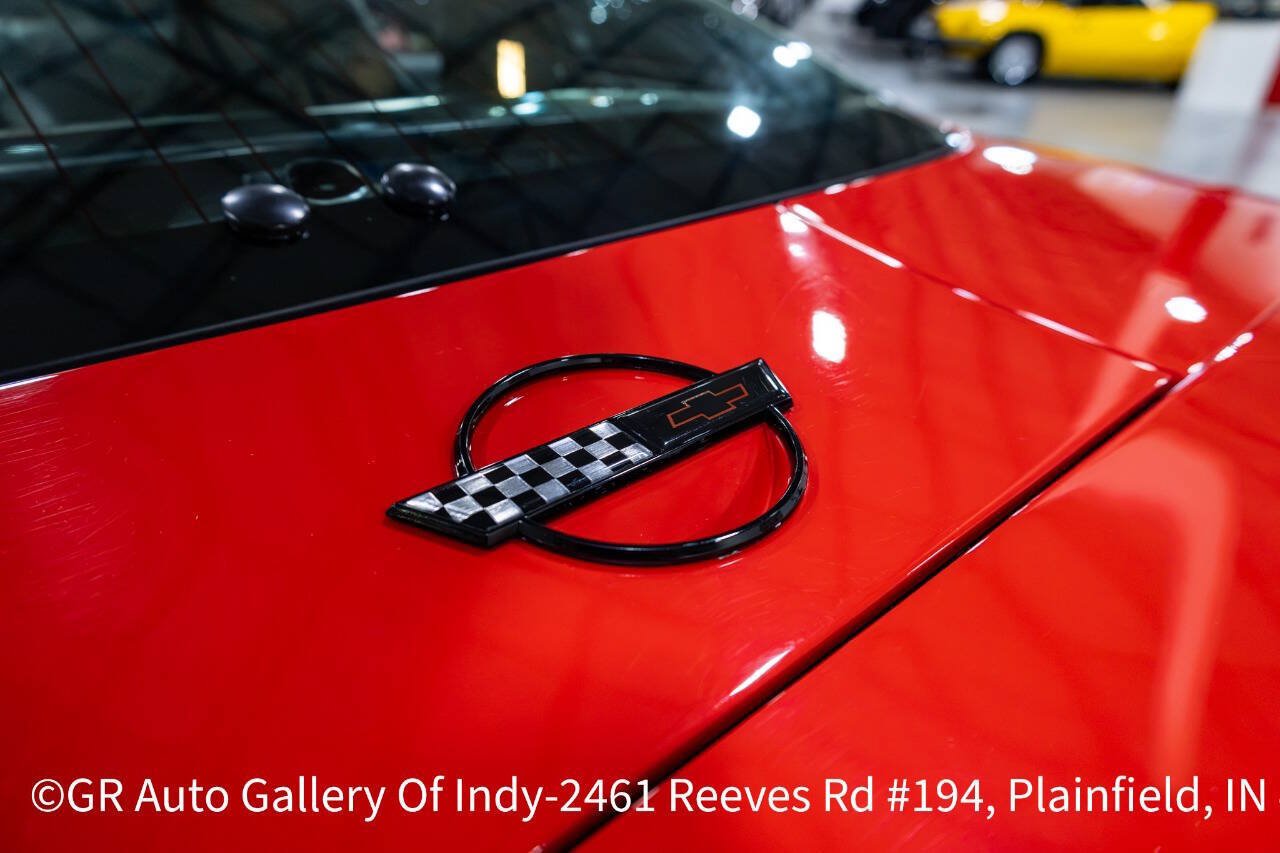Used 1996 Chevrolet Corvette Coupe RWD image 31