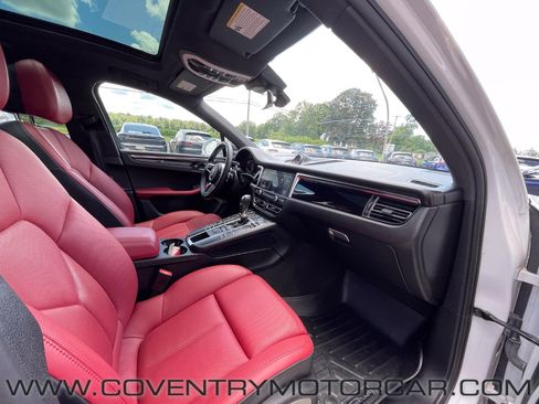 Used 2020 Porsche Macan S image 28