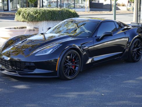 Used 2016 Chevrolet Corvette Z06 image 2
