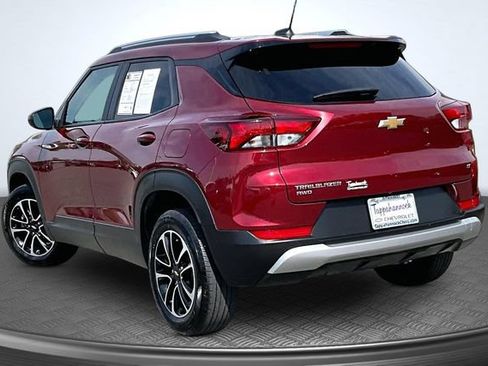 Used 2025 Chevrolet TrailBlazer LT AWD/4WD image 4