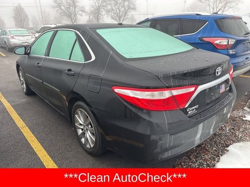 Used 2017 Toyota Camry XLE image 4