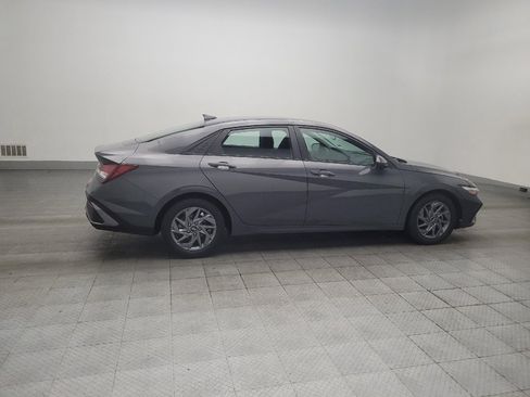 Used 2024 Hyundai Elantra SEL FWD image 10