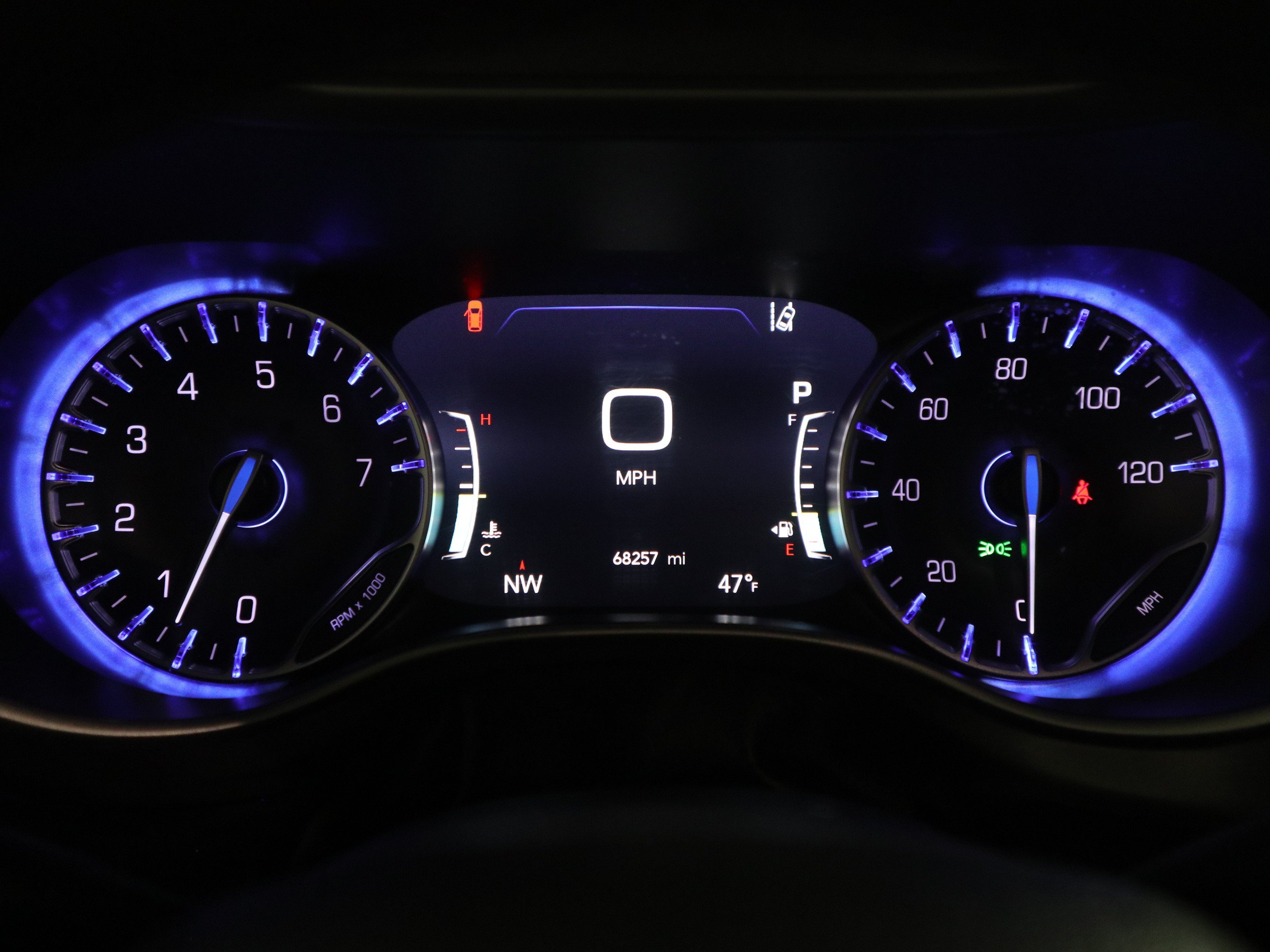 Used 2024 Chrysler Pacifica Touring-L FWD image 18