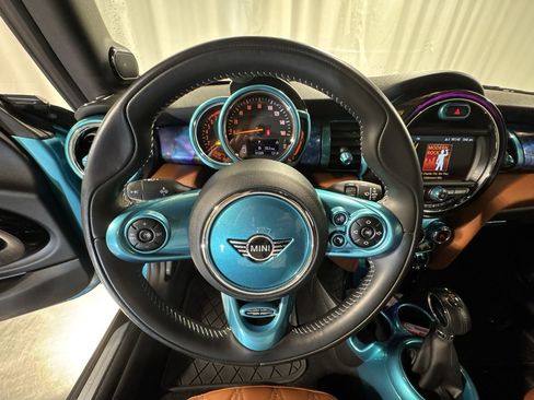 Used 2019 MINI Cooper Convertible w/ Signature Upholstery Package image 23