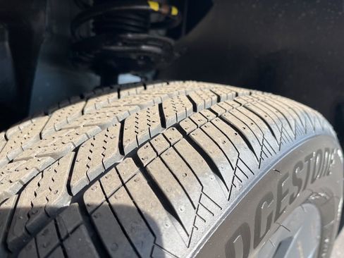 New 2026 Volkswagen Taos S image 8