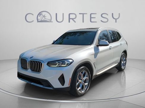 Used 2024 BMW X3 sDrive30i w/ Premium Package RWD image 2