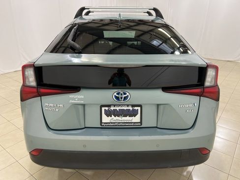 Used 2019 Toyota Prius image 4