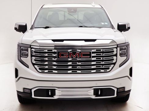 Used 2022 GMC Sierra 1500 Denali w/ Denali Reserve Package AWD/4WD image 5