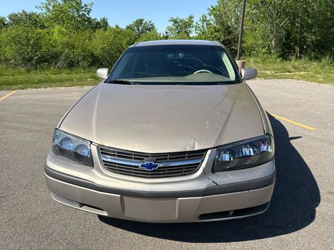 Used 2003 Chevrolet Impala LS w/ Mirror Group FWD image 2