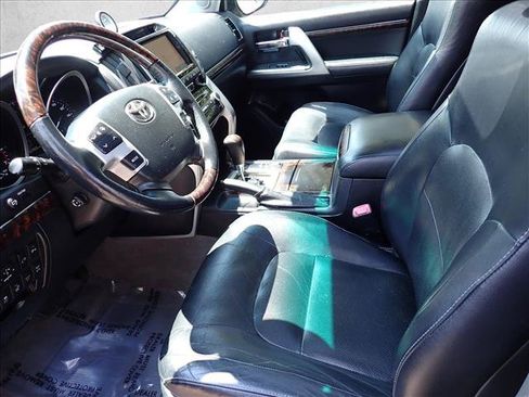 Used 2014 Toyota Land Cruiser AWD/4WD image 11