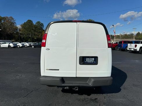 Used 2019 Chevrolet Express 2500 w/ Driver Convenience Package RWD image 7