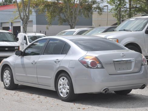 Used 2012 Nissan Altima 2.5 FWD image 11