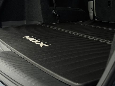 Used 2025 Acura MDX SH-AWD w/ Technology Package image 33