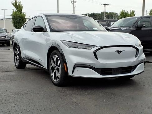 Certified 2023 Ford Mustang Mach-E Premium AWD/4WD image 3