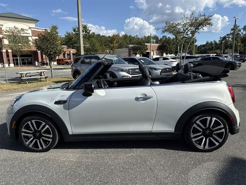 Used 2023 MINI Cooper S image 6