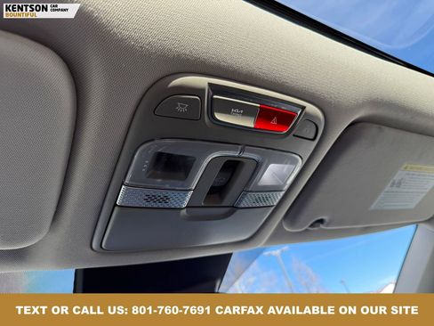 Used 2025 Kia Telluride S image 31