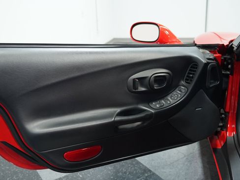 Used 1997 Chevrolet Corvette Coupe w/ Memory Pkg image 32