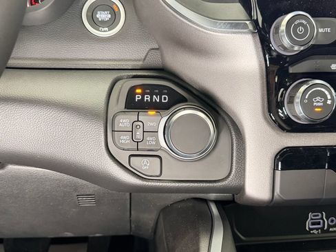 New 2026 RAM 1500 Big Horn AWD/4WD image 14