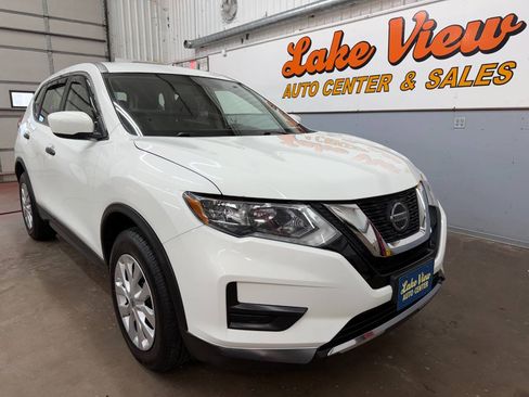 Used 2018 Nissan Rogue S AWD/4WD image 1