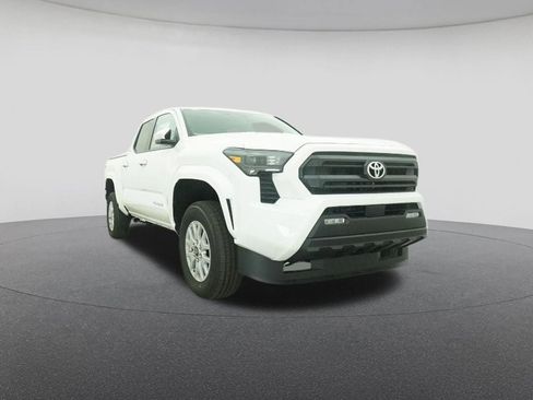 New 2025 Toyota Tacoma SR5 image 30
