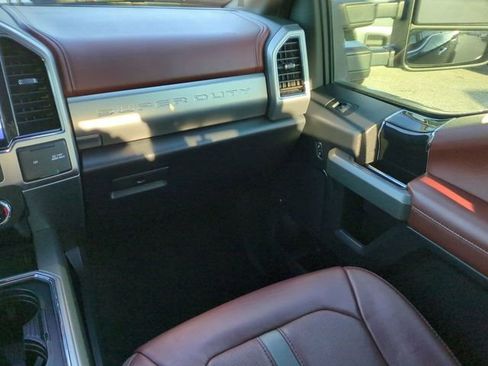 Used 2022 Ford F250 Platinum w/ Tremor Off-Road Package image 17