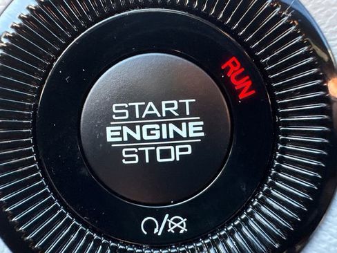 Used 2025 Jeep Compass Limited AWD/4WD image 31