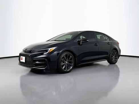 Certified 2025 Toyota Corolla XSE FWD image 3