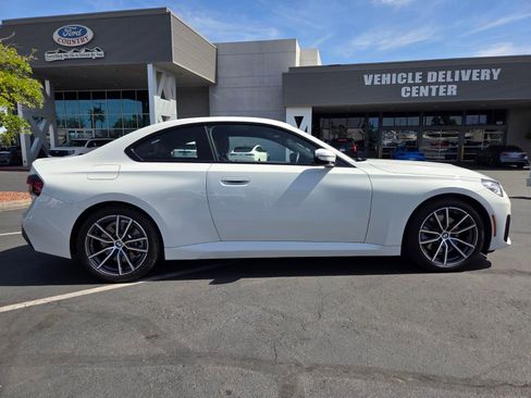 Used 2023 BMW 230i Coupe w/ Premium Package RWD image 7