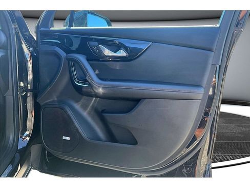Used 2023 Chevrolet Blazer RS w/ Enhanced Convenience Package FWD image 26