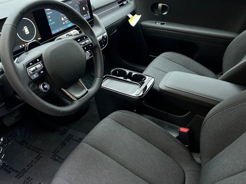 New 2026 Hyundai Ioniq 5 SE image 8