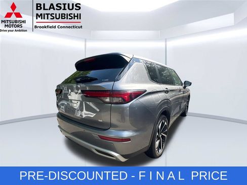 Used 2022 Mitsubishi Outlander SE AWD/4WD image 9