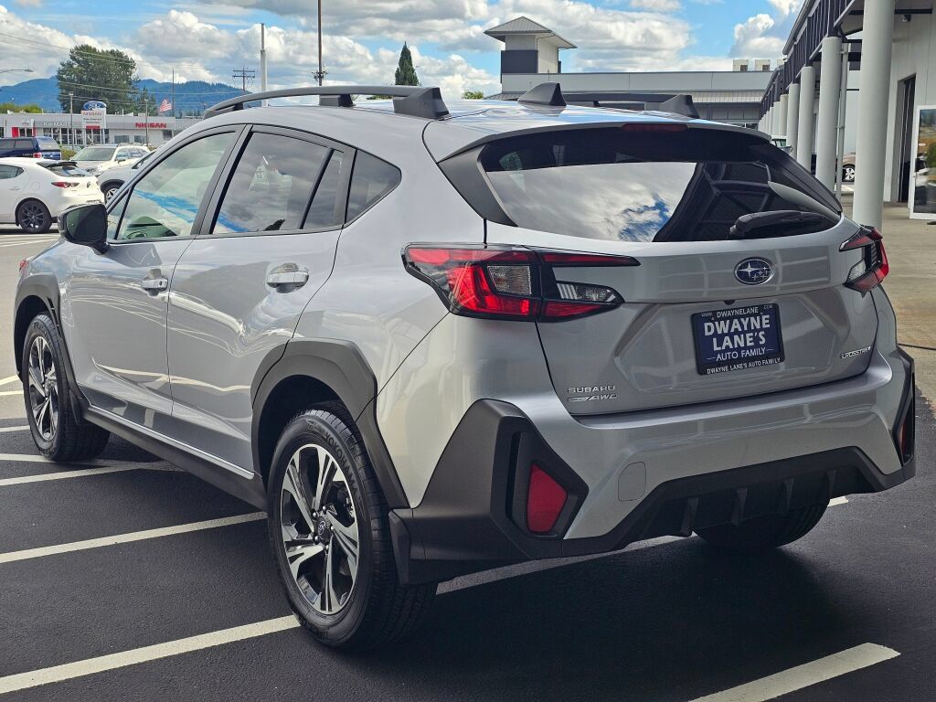 Used 2024 Subaru Crosstrek 2.0i Premium AWD/4WD image 3