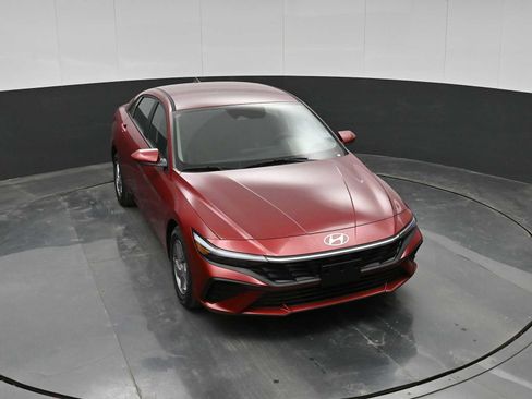 New 2026 Hyundai Elantra SE image 21