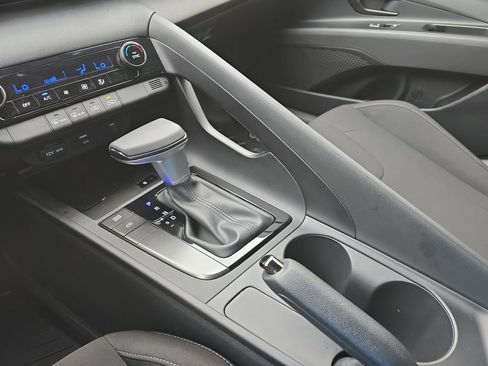 Certified 2026 Hyundai Elantra Sport FWD image 23