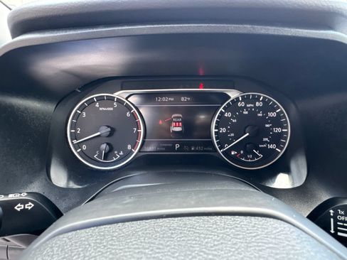 Used 2025 Nissan Rogue SV FWD image 28