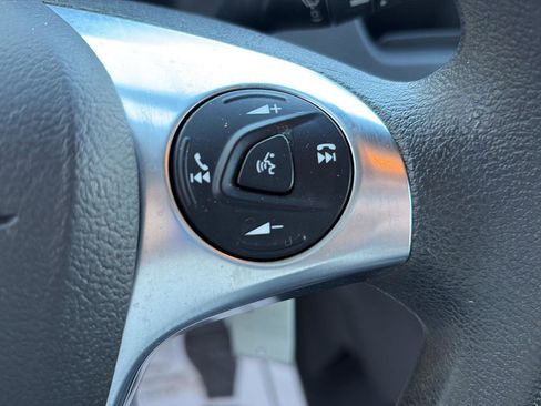 Used 2018 Ford Transit 150 XLT image 10