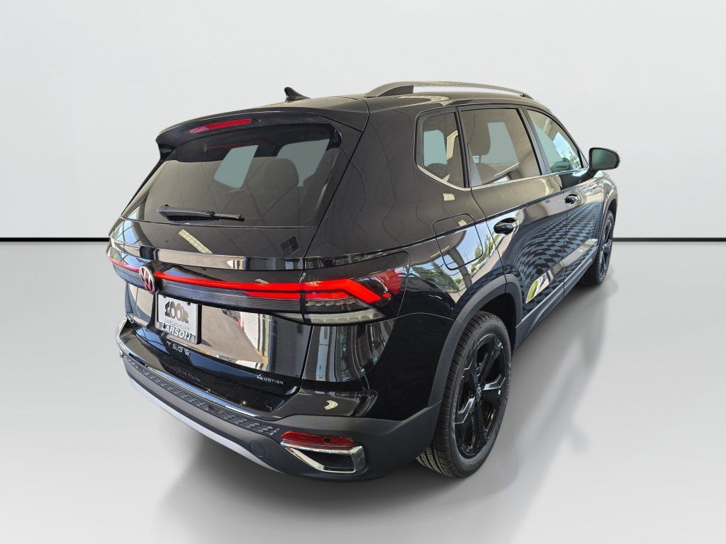 New 2026 Volkswagen Taos SEL AWD/4WD image 3