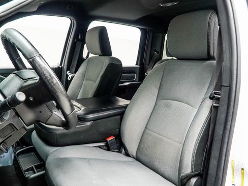 Used 2022 RAM 2500 Big Horn AWD/4WD image 34