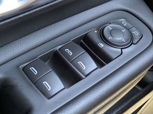 Used 2022 GMC Terrain AT4 AWD/4WD image 25