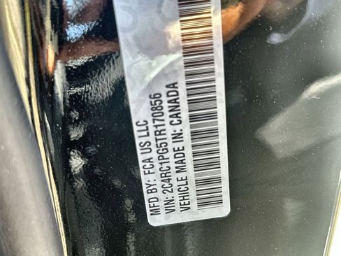 New 2026 Chrysler Pacifica Pinnacle image 30