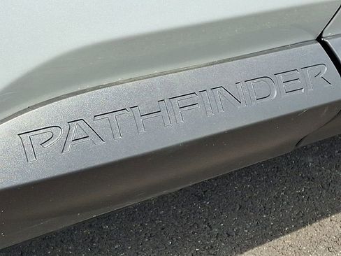 Certified 2023 Nissan Pathfinder SL image 33