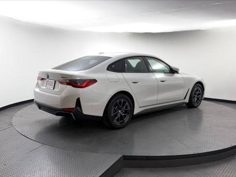 Used 2023 BMW i4 eDrive35 w/ Premium Package RWD image 8